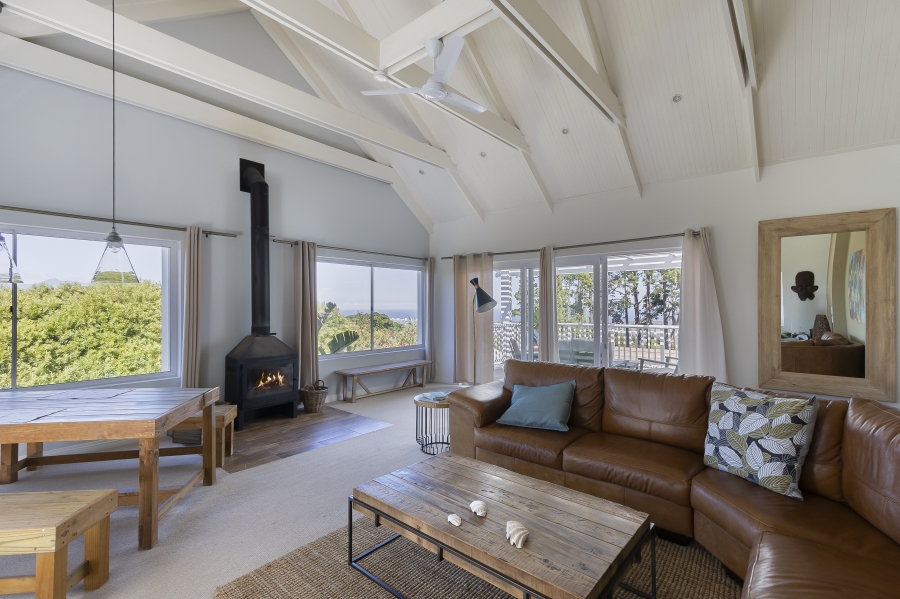 6 Bedroom Property for Sale in La Concorde Western Cape